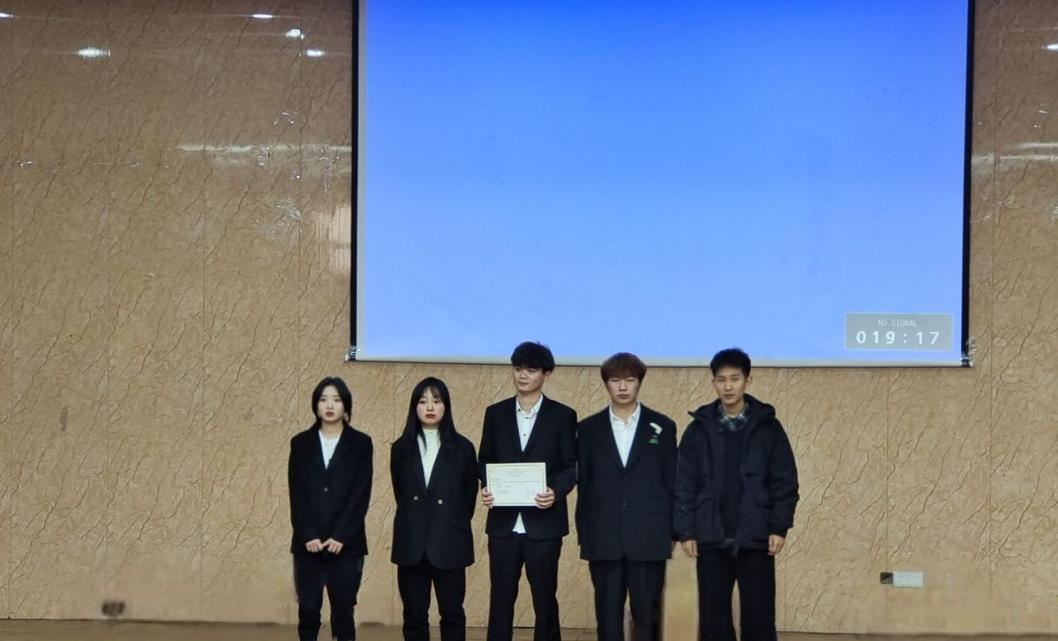 <strong>beat365官网土木工程学院第十二届“逐鹿杯”辩论赛圆满落幕</strong>