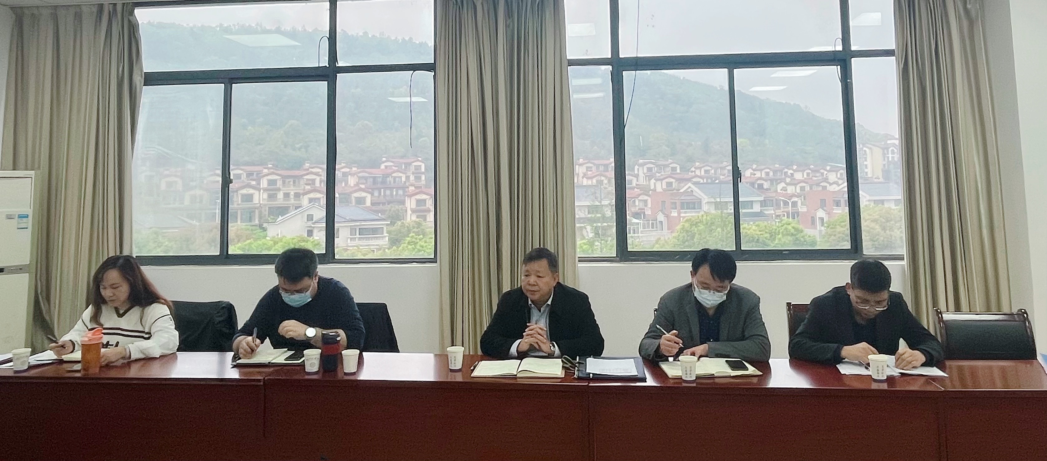 beat365官网开展学生工作专题调研