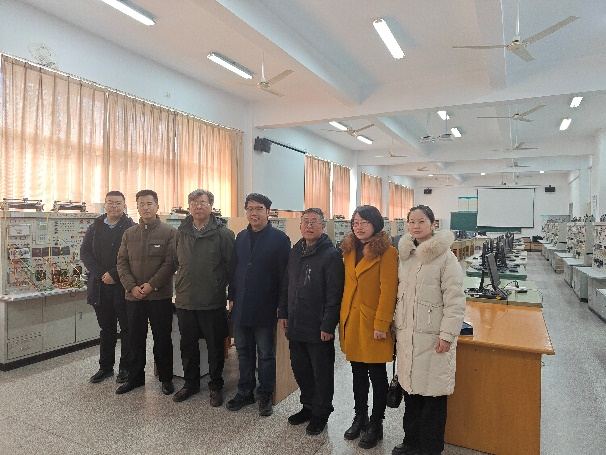 电信学院赴南京工程学院进行实验室建设专项调研