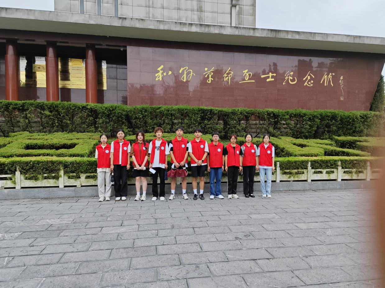 <strong>暑期“三下乡”社会实践（六十一）：青春返家乡，筑梦建新业</strong>