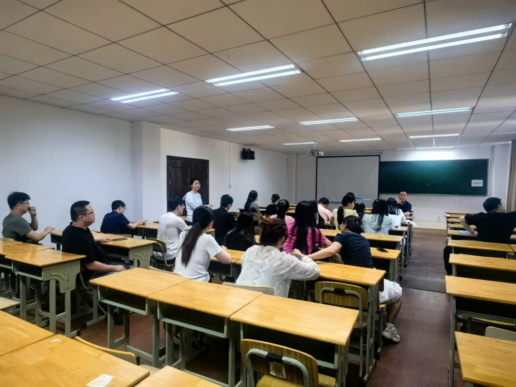 夯实教学收官质量 擘画下学期工作新篇 --计算机科学与技术教研室召开期末教学工作专题会