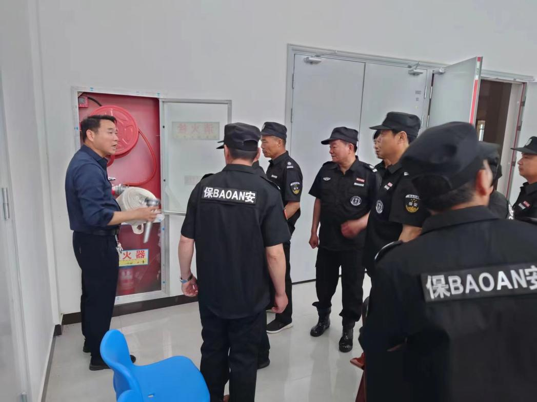 beat365官网开展校园反恐与消防联合培训活动