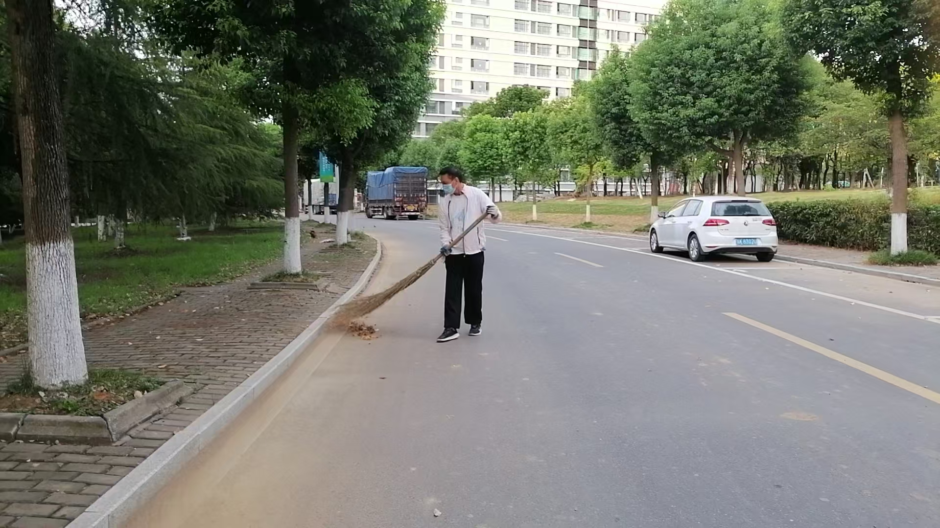 暑期忙维护  护航新学期(图文)