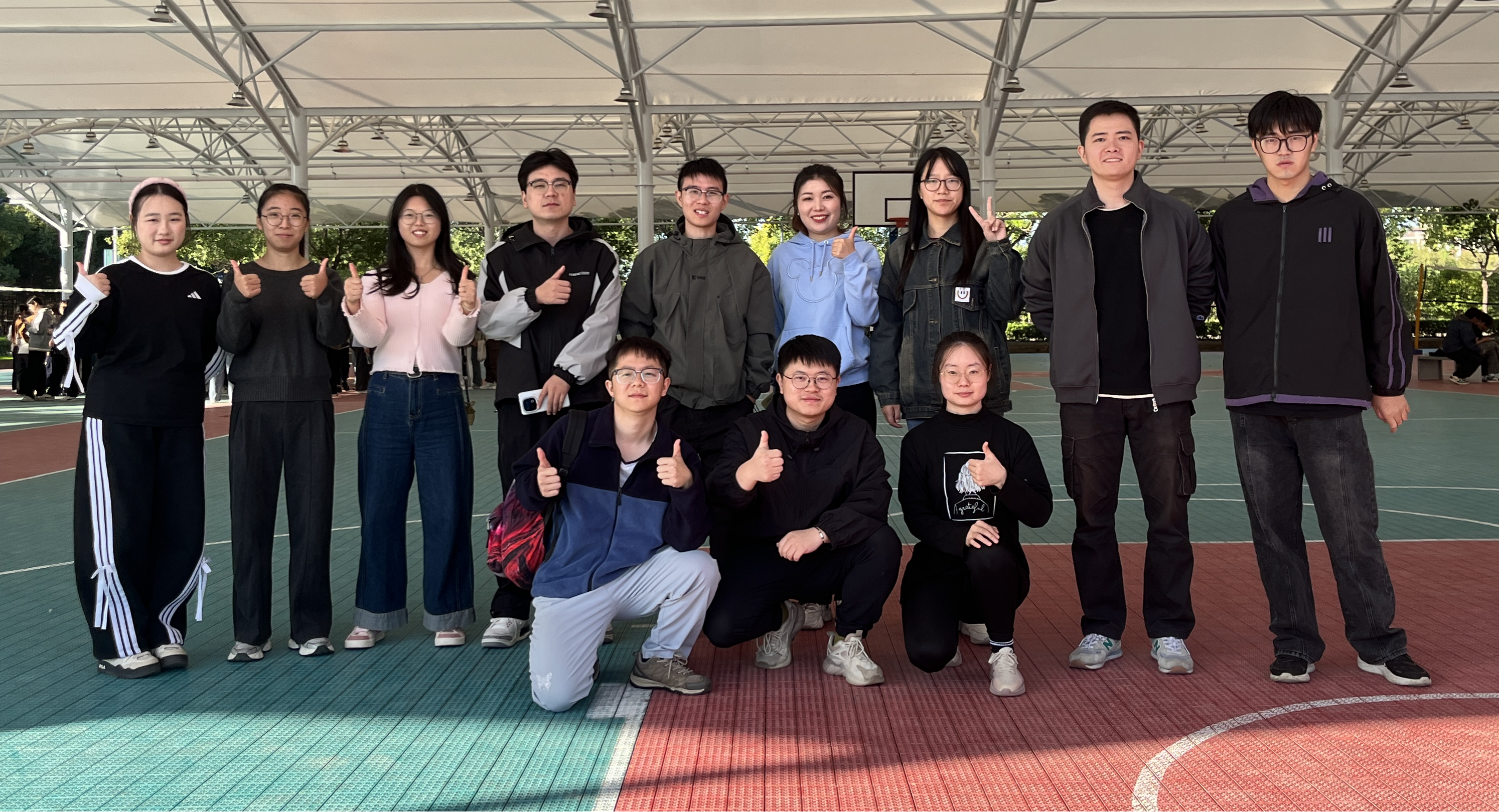 三尺讲台育桃李，运动赛场绽芳华 --计算机与人工智能学院教职工在校运会中勇创佳绩